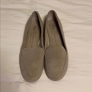 GAP Light Gray Suede Driver Loafer- Size 7